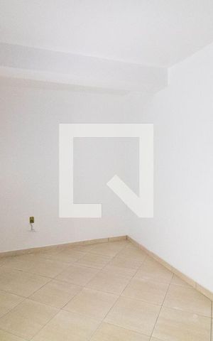 Casa à venda com 219m², 5 quartos e 2 vagas Casa à venda com 219m², 5 quartos e 2 vagasQuarto 4