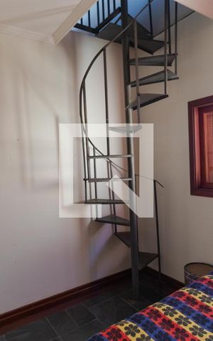 Casa de condomínio à venda com 298m², 6 quartos e sem vaga Casa de condomínio à venda com 298m², 6 quartos e sem vagaQuarto 01