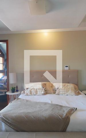 Casa à venda com 270m², 4 quartos e 4 vagasSuíte 1
