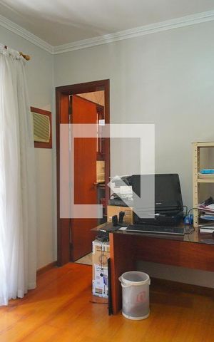 Casa à venda com 270m², 4 quartos e 4 vagasSuite 2