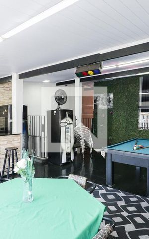 Casa à venda com 560m², 4 quartos e 2 vagas Casa à venda com 560m², 4 quartos e 2 vagasÁrea Gourmet