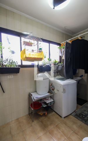 Apartamento à venda com 100m², 3 quartos e 2 vagas Apartamento à venda com 100m², 3 quartos e 2 vagasÁrea de Serviço
