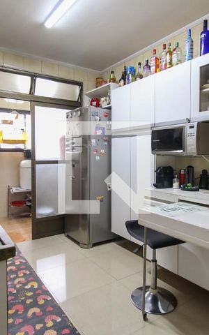 Apartamento à venda com 100m², 3 quartos e 2 vagas Apartamento à venda com 100m², 3 quartos e 2 vagasCozinha