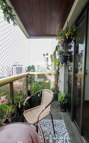 Apartamento à venda com 100m², 3 quartos e 2 vagas Apartamento à venda com 100m², 3 quartos e 2 vagasVaranda da Sala