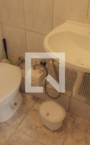 Casa à venda com 150m², 3 quartos e 2 vagasBanheiro fundos