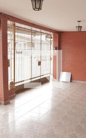 Casa à venda com 150m², 3 quartos e 2 vagasGaragem
