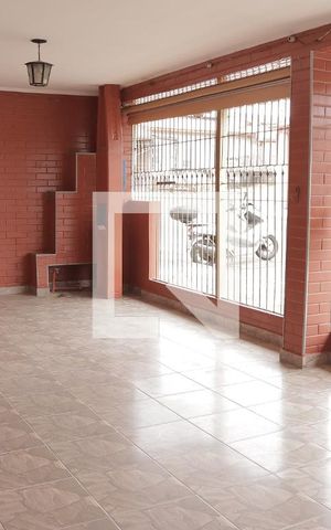 Casa à venda com 150m², 3 quartos e 2 vagasGaragem