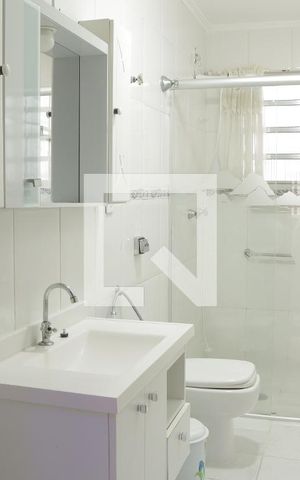 Casa à venda com 150m², 3 quartos e 2 vagasBanheiro 1