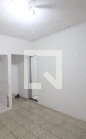 Casa para alugar com 45m², 1 quarto e sem vagaSala