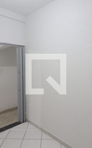 Casa para alugar com 45m², 1 quarto e sem vagaQuarto 