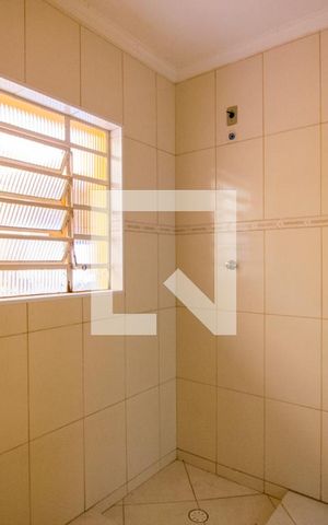 Casa à venda com 271m², 3 quartos e 4 vagasEdícula - Banheiro