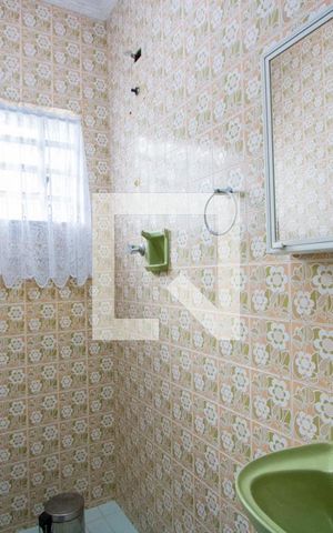 Casa à venda com 271m², 3 quartos e 4 vagasBanheiro social