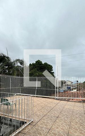 Casa à venda com 220m², 4 quartos e 5 vagasVaranda 