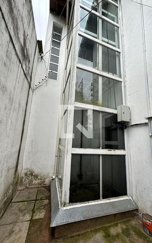 Casa à venda com 220m², 4 quartos e 5 vagaselevador 