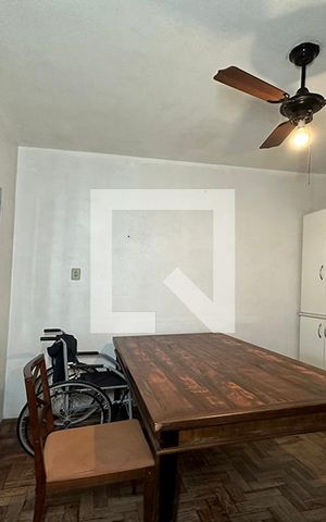 Casa à venda com 220m², 4 quartos e 5 vagasSala 2