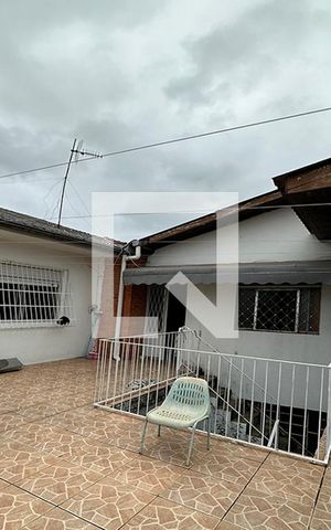 Casa à venda com 220m², 4 quartos e 5 vagasVaranda 