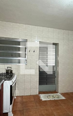 Casa à venda com 220m², 4 quartos e 5 vagasCozinha 