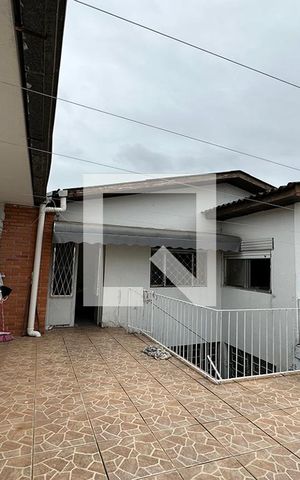 Casa à venda com 220m², 4 quartos e 5 vagasVaranda 