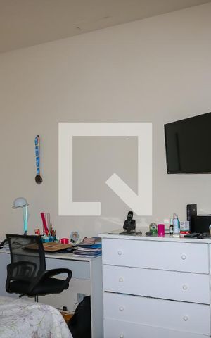 Casa para alugar com 269m², 3 quartos e 5 vagas Casa para alugar com 269m², 3 quartos e 5 vagasQuarto do 2º Pavimento