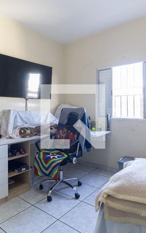 Casa à venda com 425m², 3 quartos e 2 vagas Casa à venda com 425m², 3 quartos e 2 vagasQuarto 3