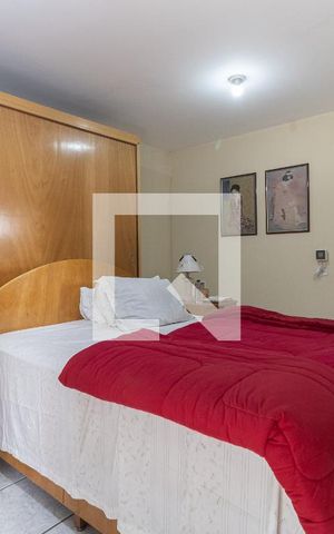 Casa à venda com 425m², 3 quartos e 2 vagas Casa à venda com 425m², 3 quartos e 2 vagasSuíte