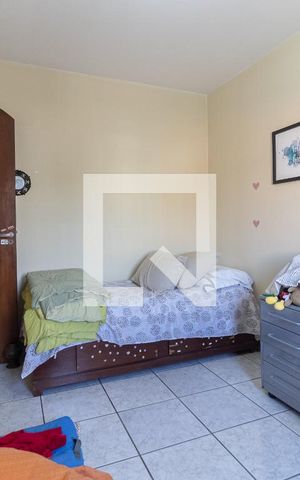 Casa à venda com 425m², 3 quartos e 2 vagas Casa à venda com 425m², 3 quartos e 2 vagasQuarto 2