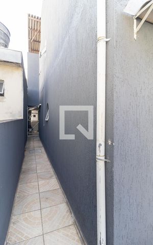 Casa à venda com 425m², 3 quartos e 2 vagas Casa à venda com 425m², 3 quartos e 2 vagasCorredor Lateral