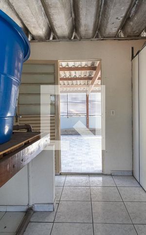 Casa à venda com 425m², 3 quartos e 2 vagas Casa à venda com 425m², 3 quartos e 2 vagasCorredor