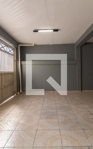 Casa à venda com 425m², 3 quartos e 2 vagas Casa à venda com 425m², 3 quartos e 2 vagasGaragem