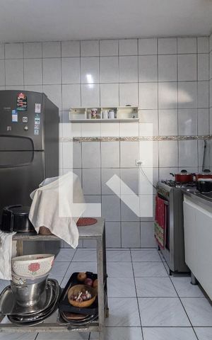 Casa à venda com 425m², 3 quartos e 2 vagas Casa à venda com 425m², 3 quartos e 2 vagasCozinha