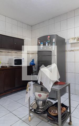 Casa à venda com 425m², 3 quartos e 2 vagas Casa à venda com 425m², 3 quartos e 2 vagasCozinha