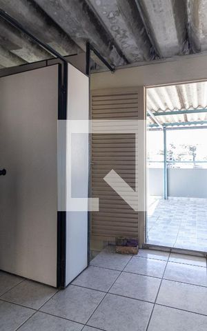 Casa à venda com 425m², 3 quartos e 2 vagas Casa à venda com 425m², 3 quartos e 2 vagasCorredor