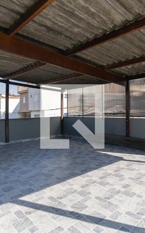 Casa à venda com 425m², 3 quartos e 2 vagas Casa à venda com 425m², 3 quartos e 2 vagasTerraço