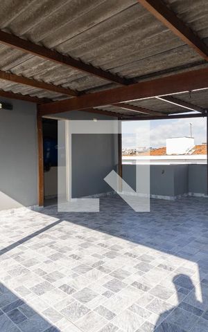 Casa à venda com 425m², 3 quartos e 2 vagas Casa à venda com 425m², 3 quartos e 2 vagasTerraço
