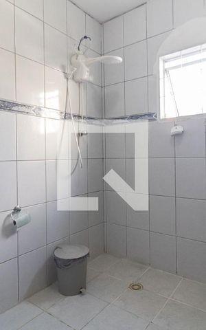 Casa à venda com 425m², 3 quartos e 2 vagas Casa à venda com 425m², 3 quartos e 2 vagasBanheiro Social