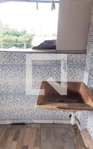 Casa para alugar com 40m², 1 quarto e sem vaga Casa para alugar com 40m², 1 quarto e sem vagaLavanderia