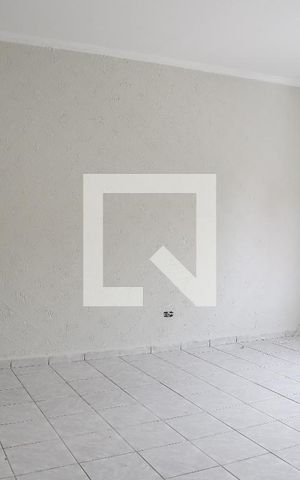 Casa para alugar com 70m², 2 quartos e sem vaga Casa para alugar com 70m², 2 quartos e sem vagaSala