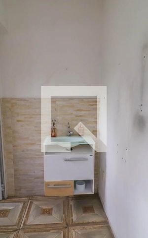 Casa à venda com 351m², 2 quartos e 4 vagas Casa à venda com 351m², 2 quartos e 4 vagasCorredor