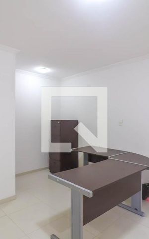 Casa à venda com 351m², 2 quartos e 4 vagas Casa à venda com 351m², 2 quartos e 4 vagasQuarto 1