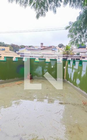 Casa à venda com 351m², 2 quartos e 4 vagas Casa à venda com 351m², 2 quartos e 4 vagasQuintal