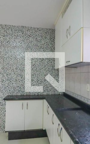 Casa à venda com 351m², 2 quartos e 4 vagas Casa à venda com 351m², 2 quartos e 4 vagasCozinha