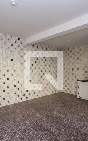 Casa para alugar com 47m², 1 quarto e sem vaga Casa para alugar com 47m², 1 quarto e sem vagaSala