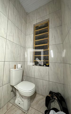 Casa à venda com 75m², 2 quartos e sem vagaBanheiro