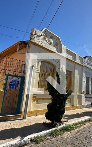 Casa à venda com 75m², 2 quartos e sem vagaFachada