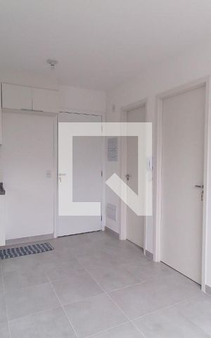 Apartamento à venda com 34m², 2 quartos e sem vaga Apartamento à venda com 34m², 2 quartos e sem vagaSala