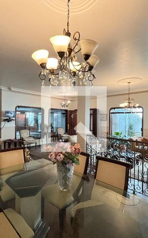 Casa para alugar com 306m², 4 quartos e 4 vagas Casa para alugar com 306m², 4 quartos e 4 vagasSala