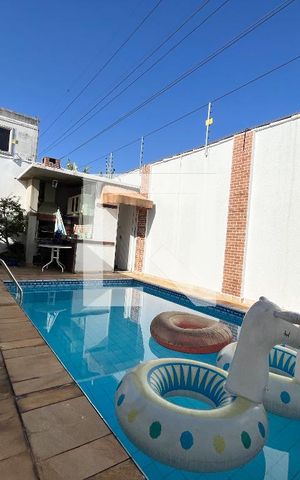 Casa para alugar com 306m², 4 quartos e 4 vagas Casa para alugar com 306m², 4 quartos e 4 vagasPiscina