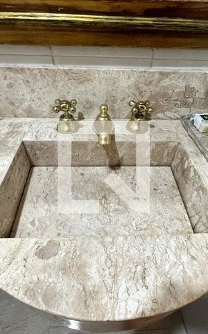 Casa para alugar com 306m², 4 quartos e 4 vagas Casa para alugar com 306m², 4 quartos e 4 vagasLavabo