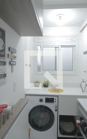 Apartamento à venda com 65m², 2 quartos e 1 vagaCozinha e Área de Serviço