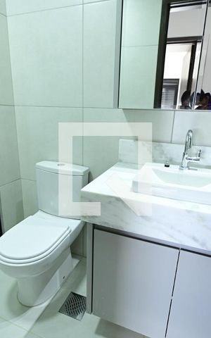 Apartamento para alugar com 69m², 2 quartos e 1 vaga Apartamento para alugar com 69m², 2 quartos e 1 vagaBanheiro